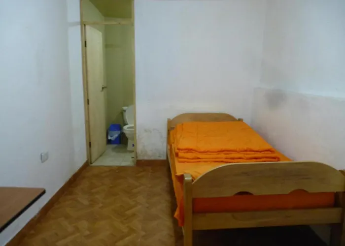 Bayoneta Ostello *